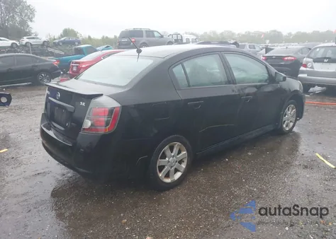 2010 Nissan Sentra 2.0Sr z USA, uszkodzony, nr VIN 3N1AB6AP7AL702384